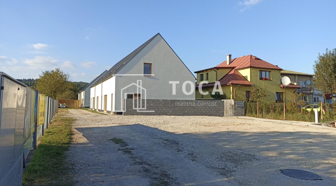 A08 IMG_20251003_162548